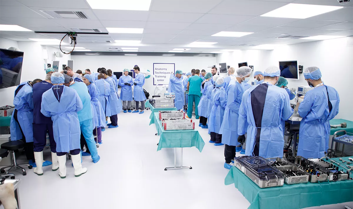 The Osteon Ortho & Spine Course The Osteon Ortho & Spine Course