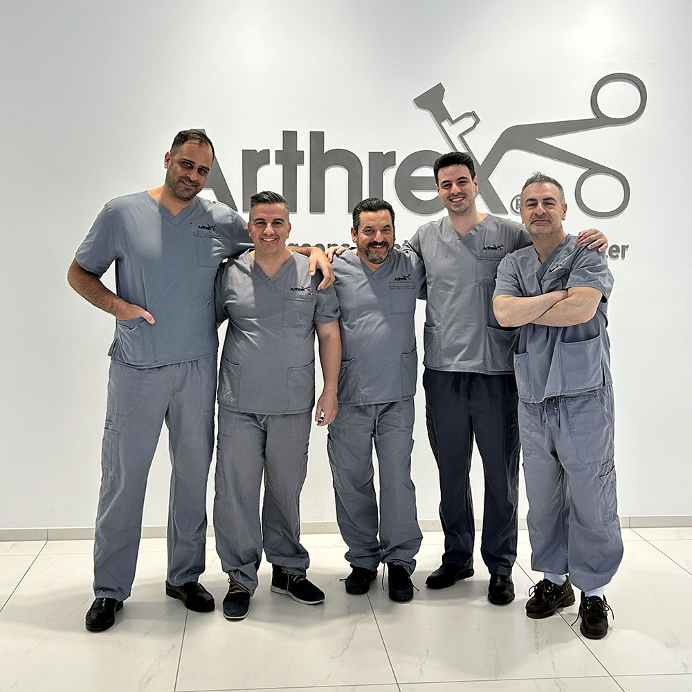 Απόστολος Γκάντσος σε εκπαίδευση αρθροσκόπησης στο ArthroLab της Arthrex